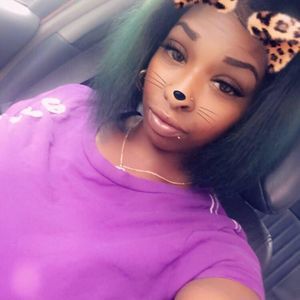 Meet your Posher, Queeanna